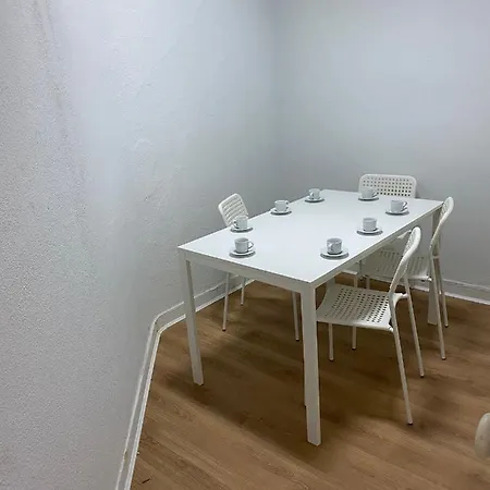 In Centre ホームステイ *